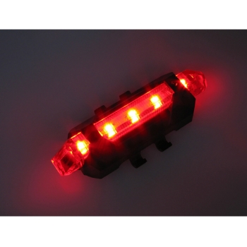 Inhalt: 
- 1 LED Set (rot oder weiss)
- 2 Gummiringe
- USB Ladekabel

